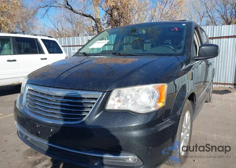 2013 Chrysler Town & Country Touring z USA, uszkodzony, nr VIN 2C4RC1BG7DR559572